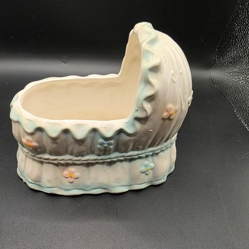 Vintage Ceramic Baby Bassinet Planter Ruffled Nursery Decor‎ Pastel Floral E1704